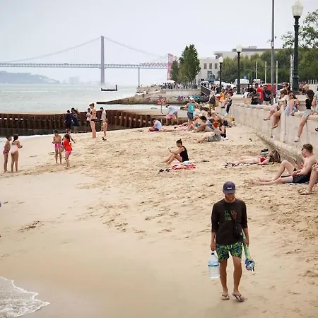 Apartment Patio - 57655al *